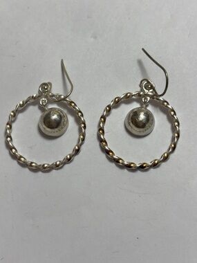 NWOT Quartersize 925 sterling earrings